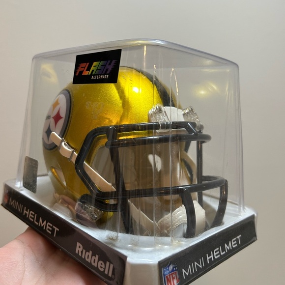 riddell Other - Pittsburgh Steelers Riddell Flash Alternate Speed Mini Helmet